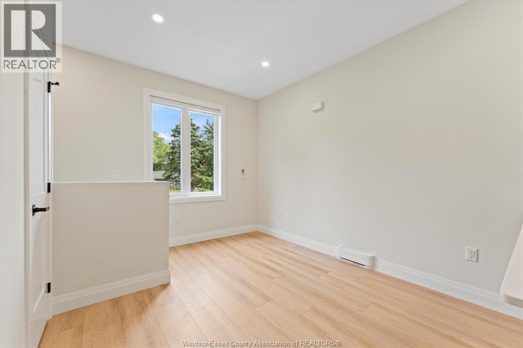 150 Old Front Unit# Back-upper Property Photo 3