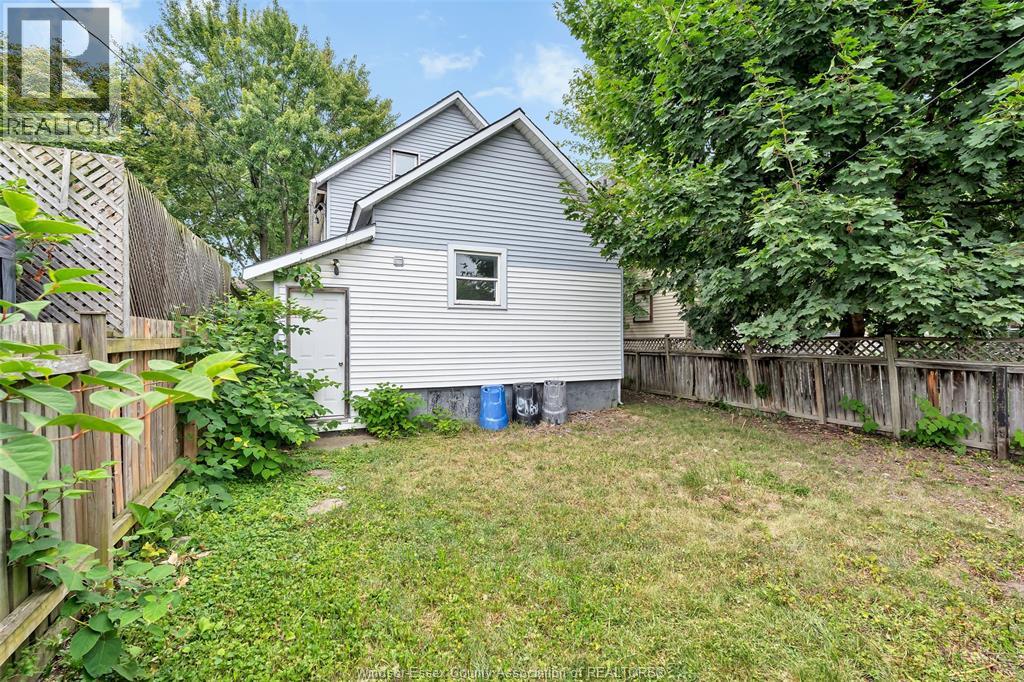 418 Caron Avenue Property Photo 5