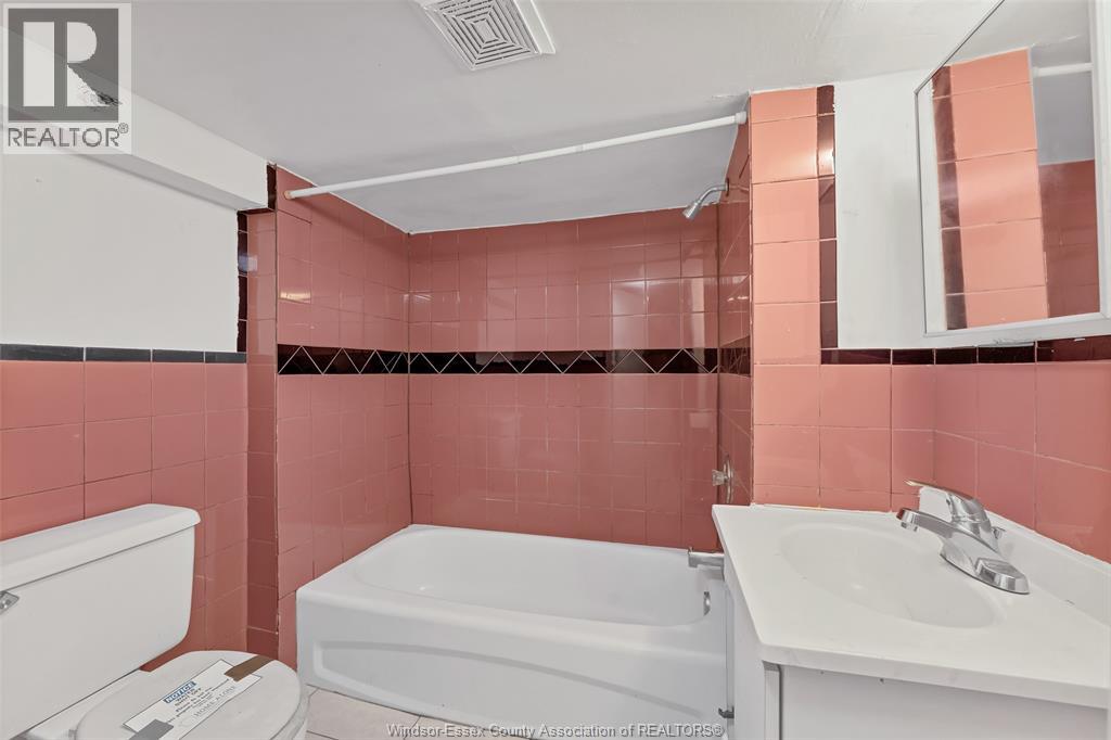 418 Caron Avenue Property Photo 23