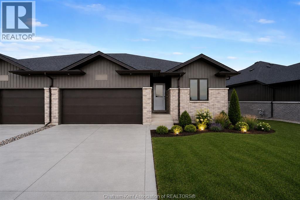 8 Cornerstone PLACE Property Photo 1