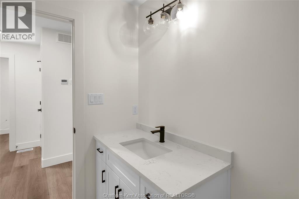 8 Cornerstone Place Property Photo 10