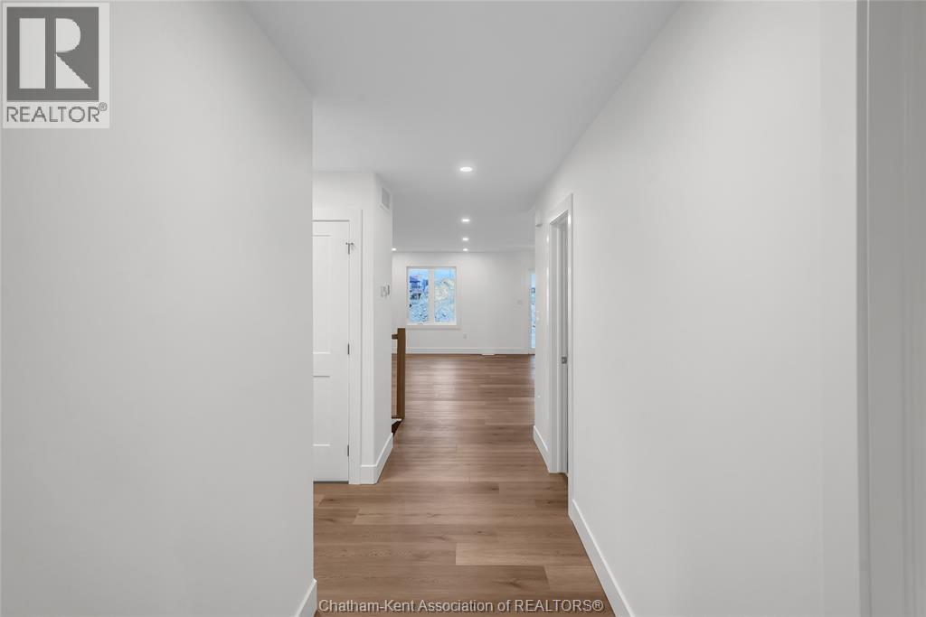 8 Cornerstone Place Property Photo 11