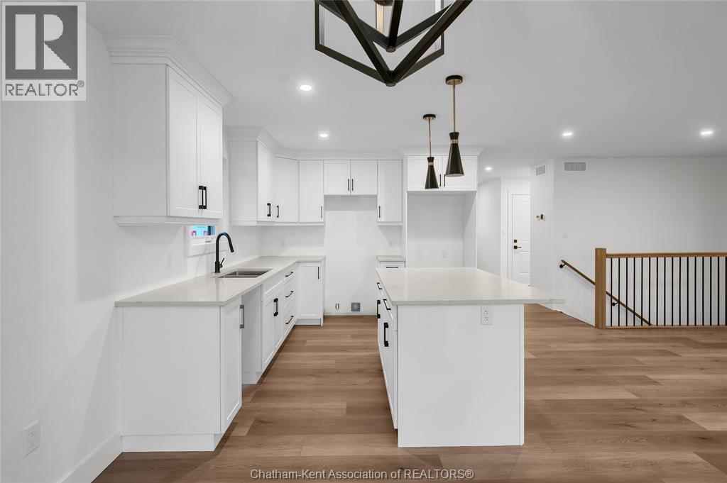 8 Cornerstone Place Property Photo 16