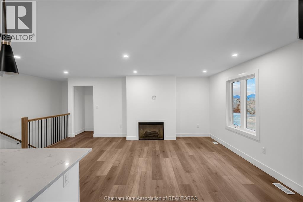 8 Cornerstone Place Property Photo 17