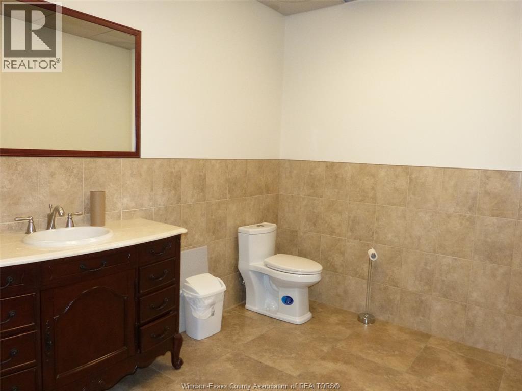 22 Talbot West Unit# 2nd Level Property Photo 7