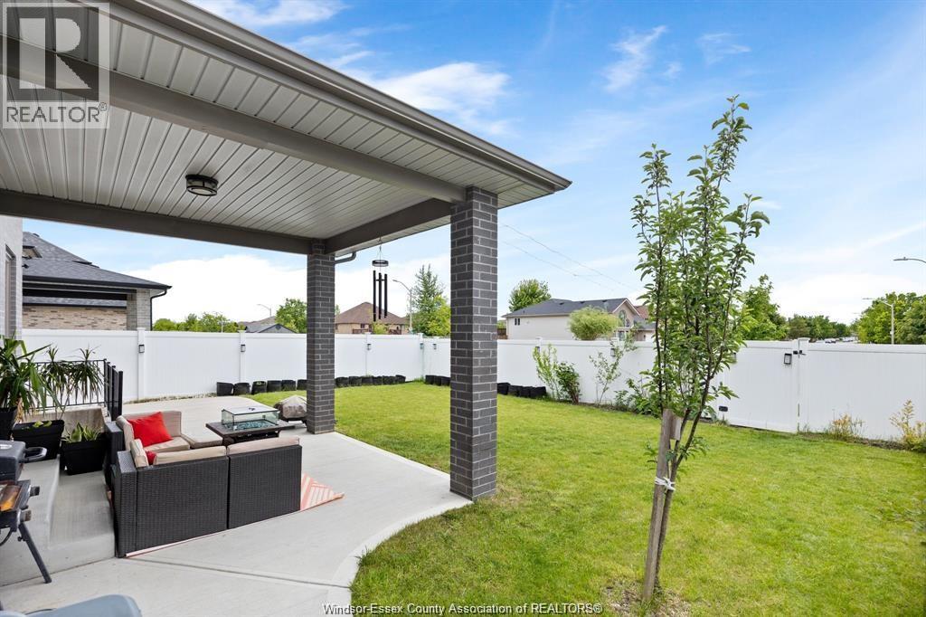 1389 Helsinki Street Property Photo 28
