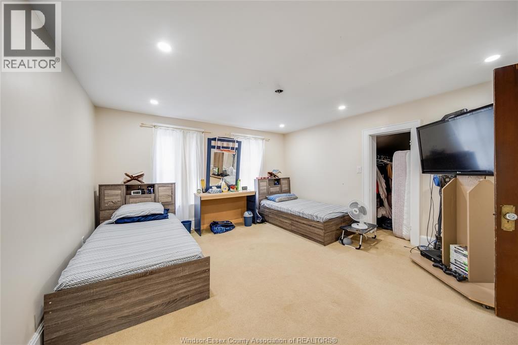 6016 Walker Road Property Photo 33