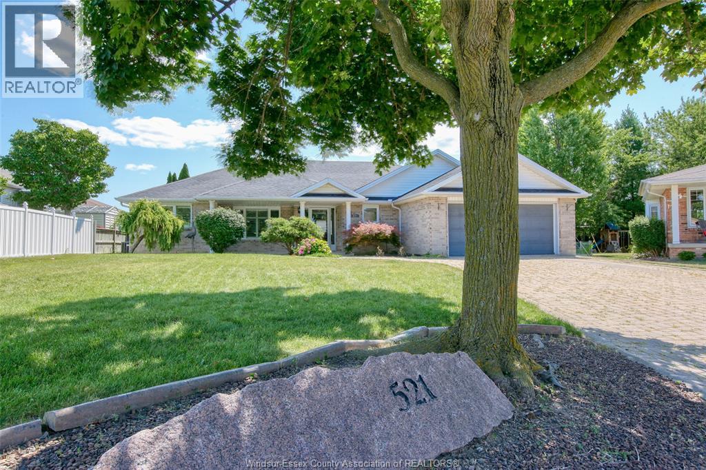521 Royal Ridge Crescent Property Photo 2