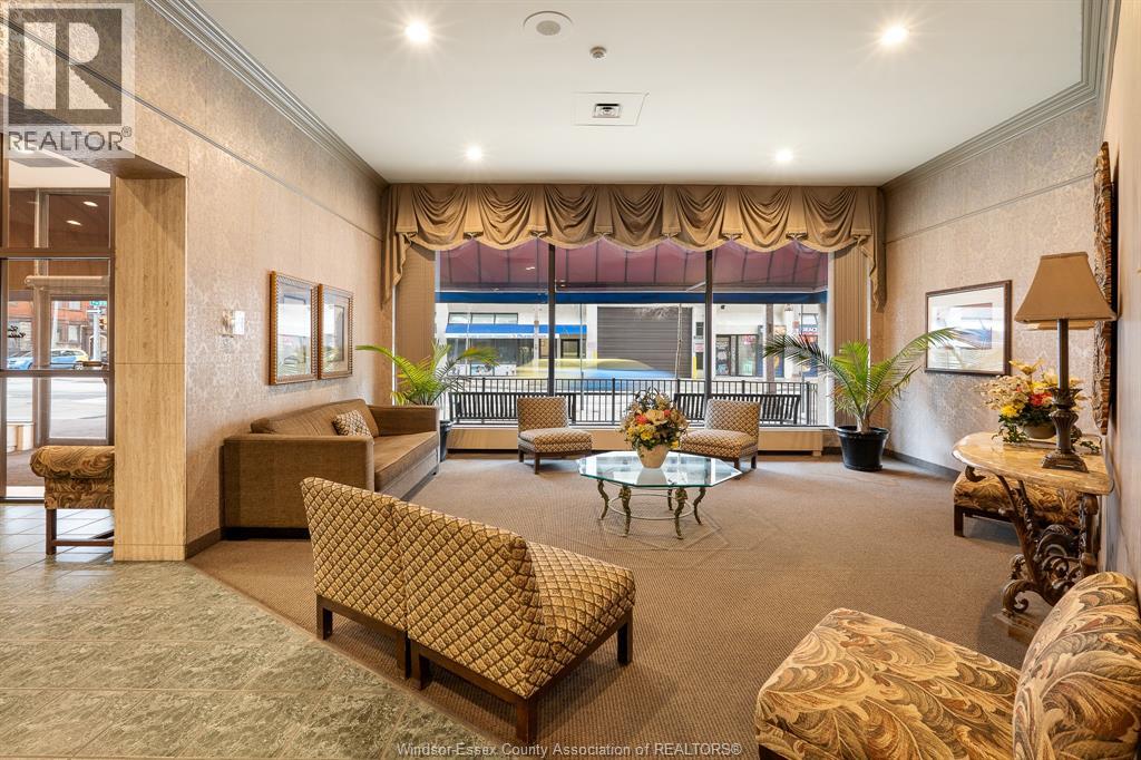380 Pellissier Avenue Unit# 706 Property Photo 6