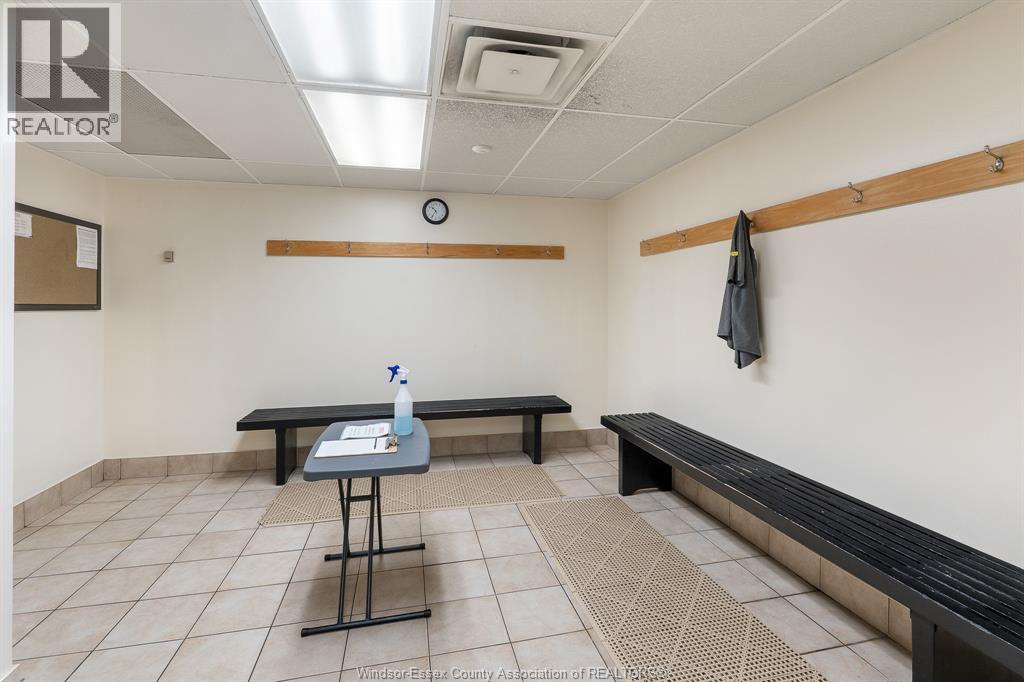 380 Pellissier Avenue Unit# 706 Property Photo 16