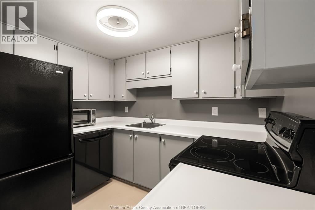 380 Pellissier Avenue Unit# 706 Property Photo 27