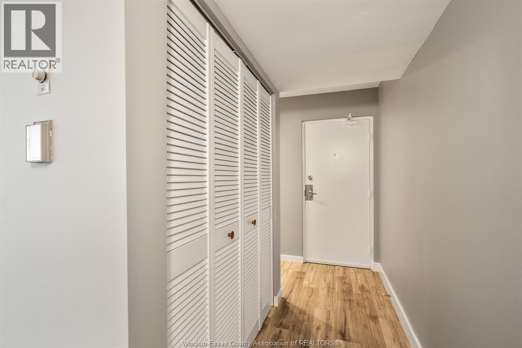 380 Pellissier Avenue Unit# 706 Property Photo 31