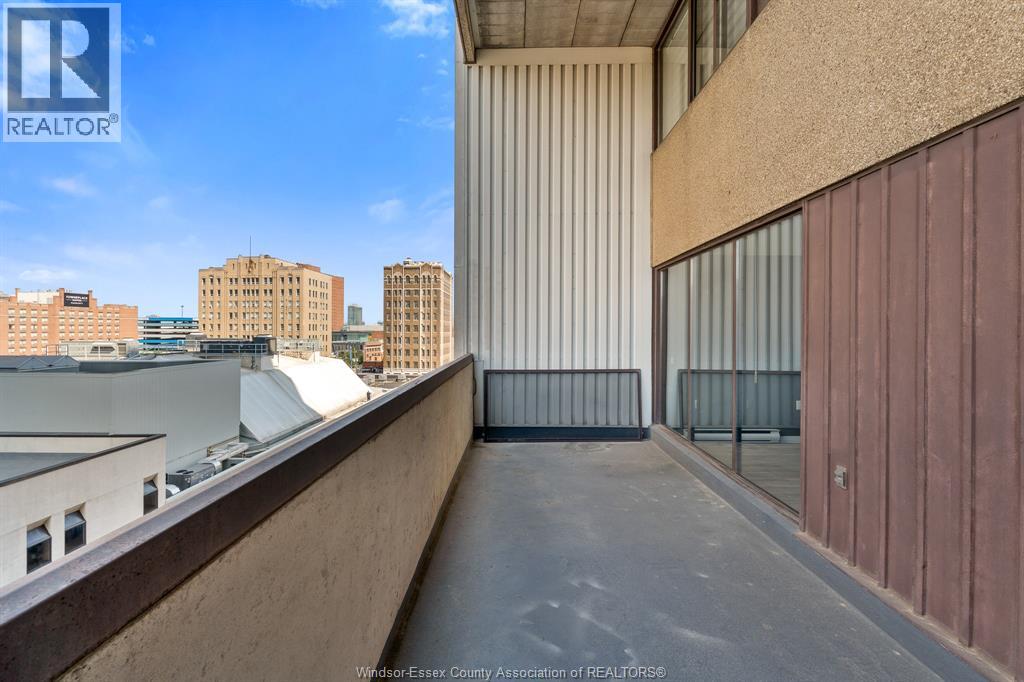 380 Pellissier Avenue Unit# 706 Property Photo 40