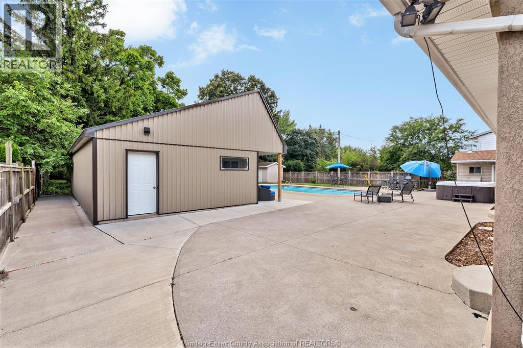 845 Cabana Road East Property Photo 44