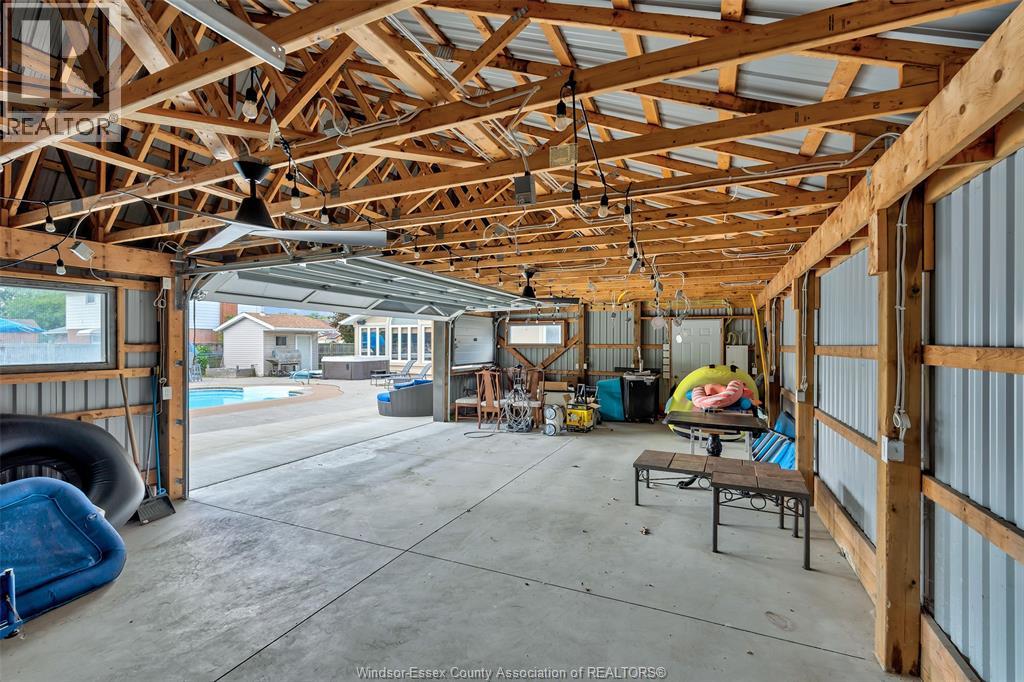 845 Cabana Road East Property Photo 47