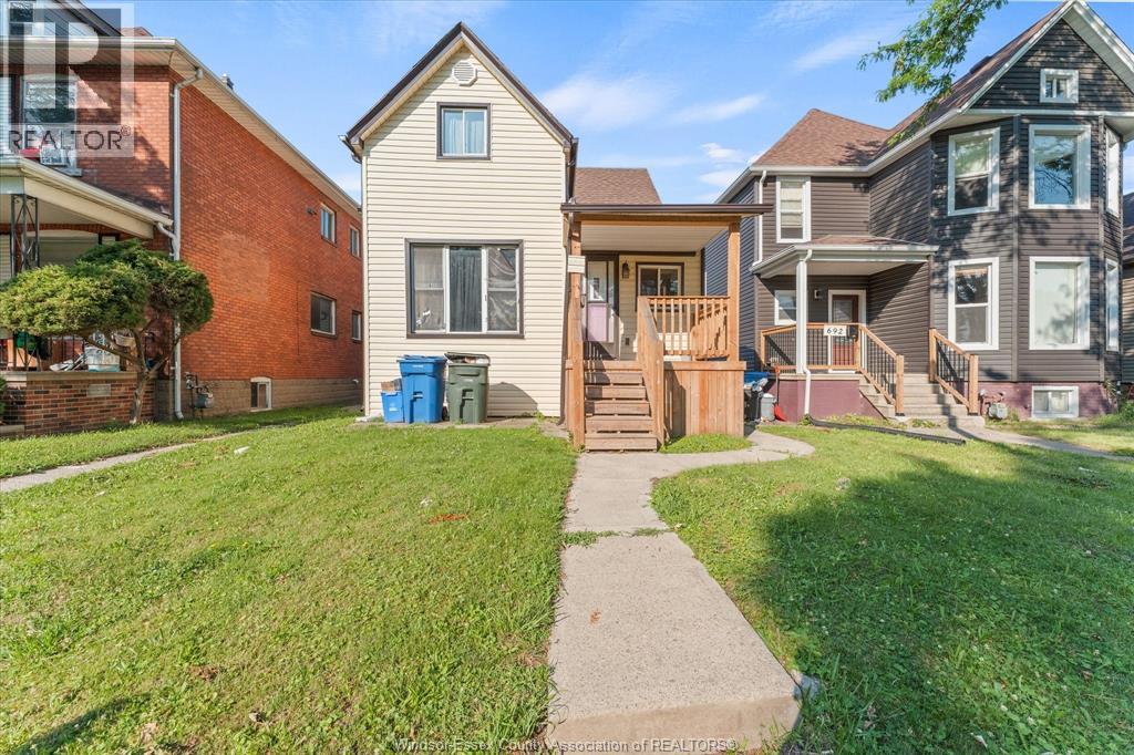686 CHURCH STREET Property Photo 1