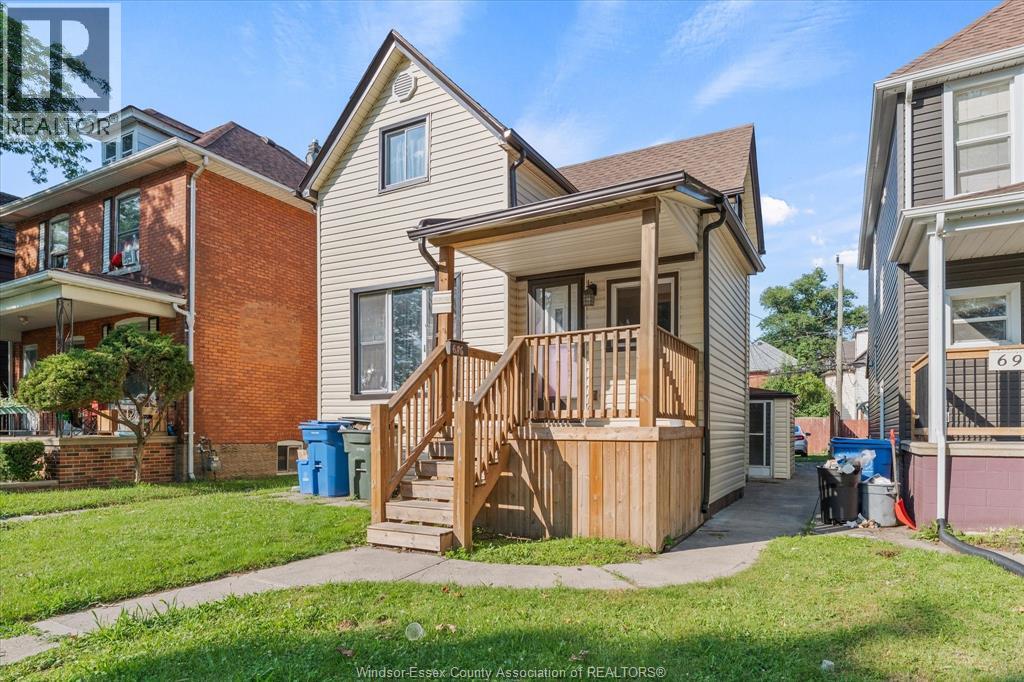 686 Church Street Property Photo 2