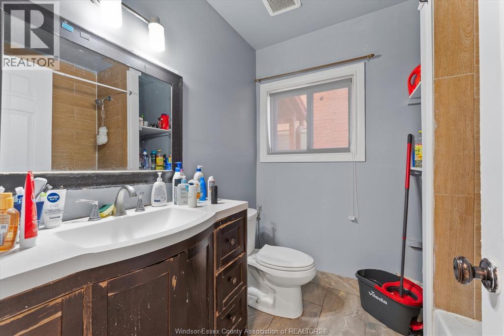 686 Church Street Property Photo 11