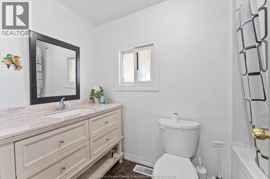 686 Church Street Property Photo 23