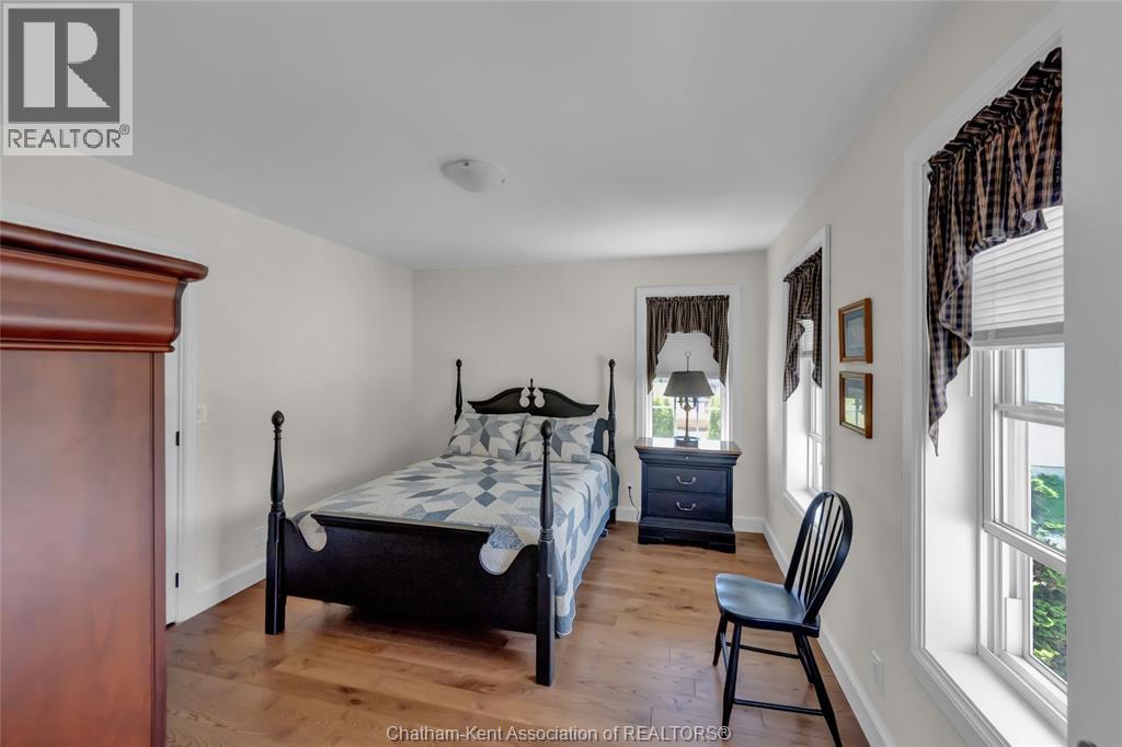 3894 St Clair Parkway Property Photo 15