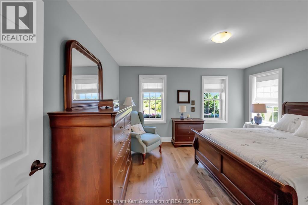 3894 St Clair Parkway Property Photo 19