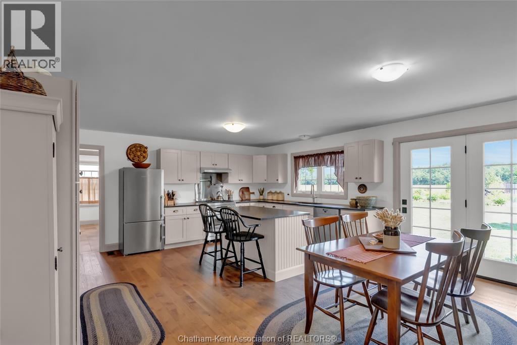 3894 St Clair Parkway Property Photo 27
