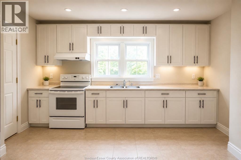 1430 Dougall Property Photo 3