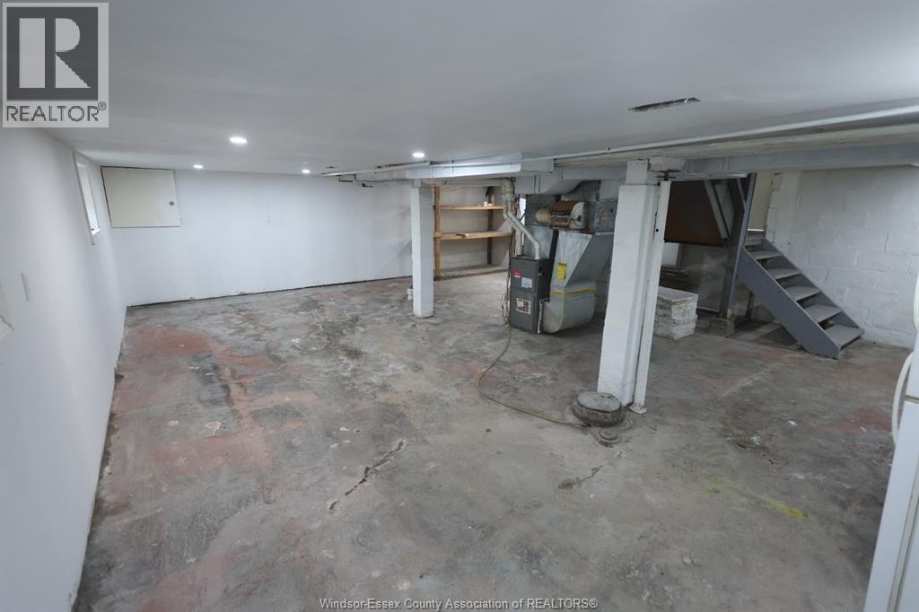 1430 Dougall Property Photo 17
