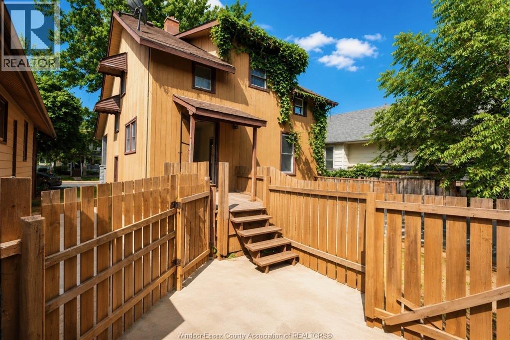 1430 Dougall Property Photo 19