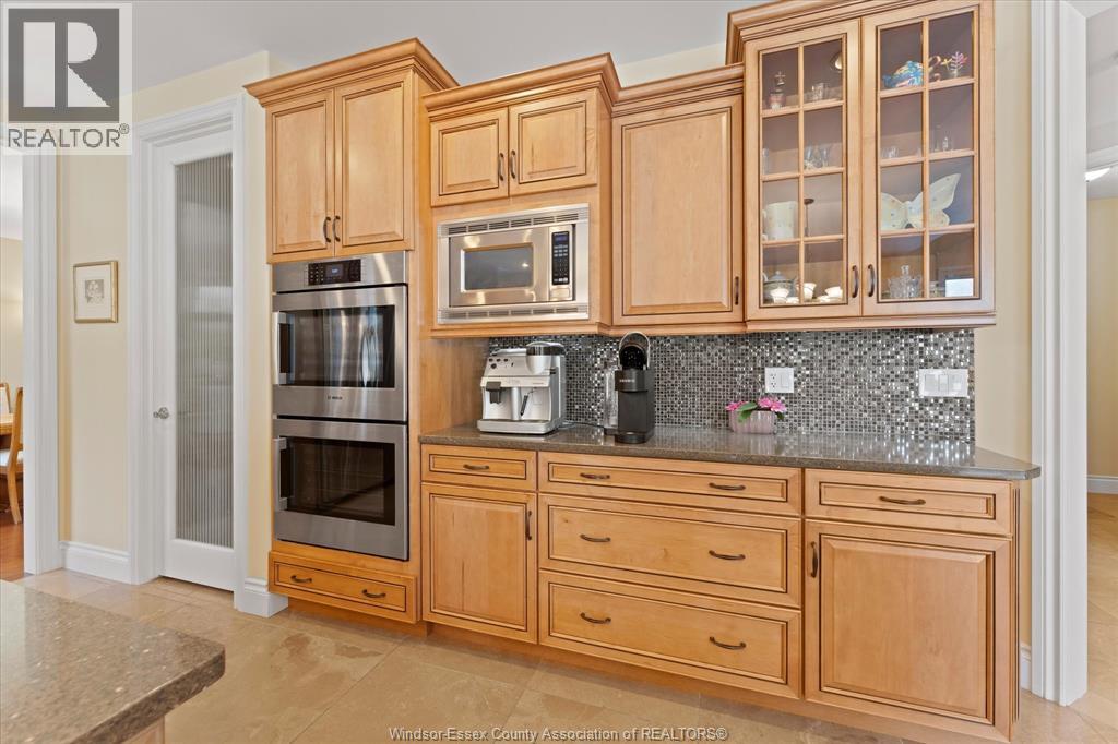 1108 Regency Crescent Property Photo 14