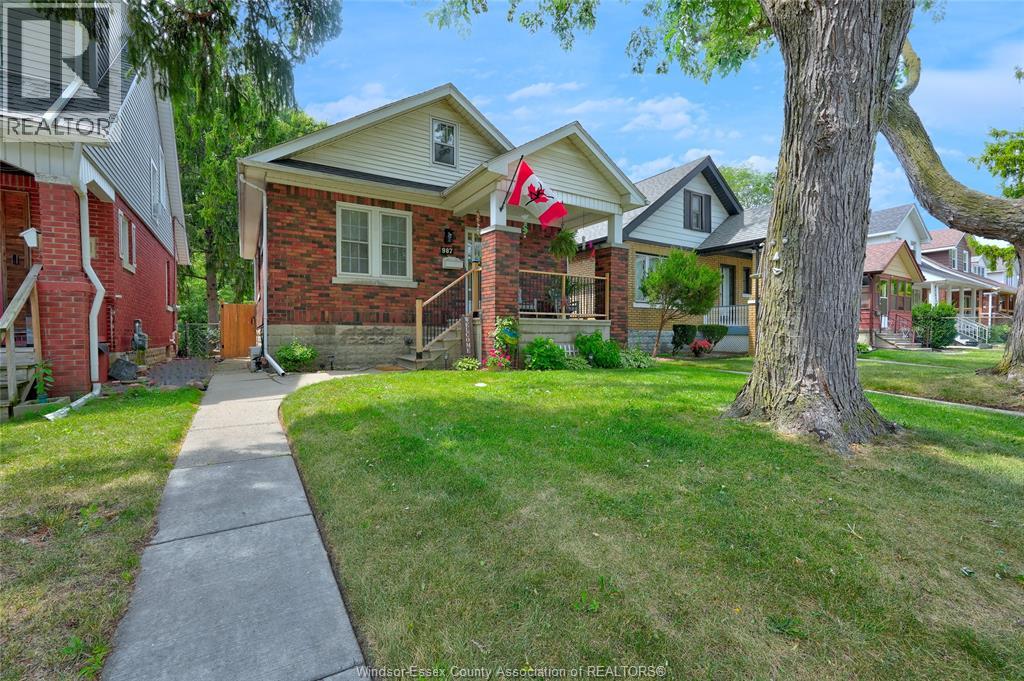 987 Curry Property Photo 2