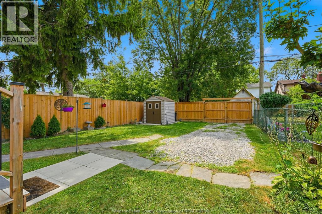 987 Curry Property Photo 24