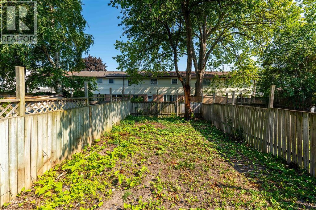 405 Cardiff Place Property Photo 13