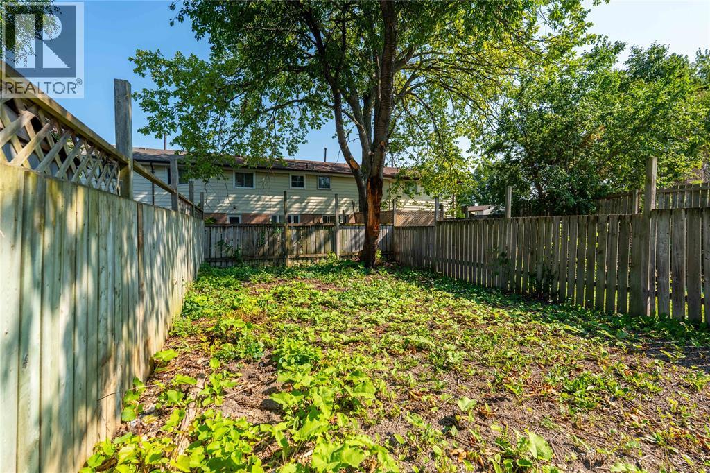 405 Cardiff Place Property Photo 28