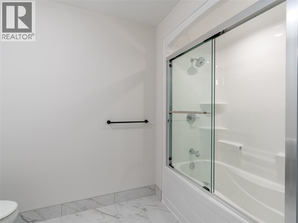 1540 Venetian Boulevard Unit# 409 Property Photo 10