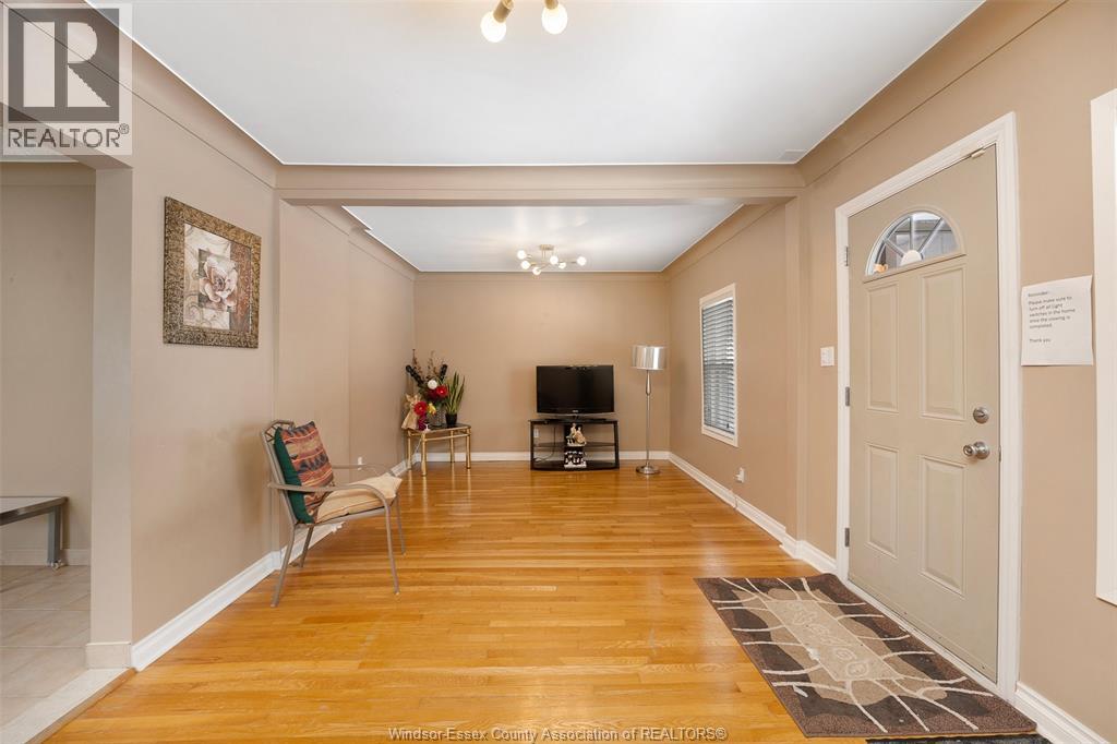 907 Gladstone Avenue Unit# Main Property Photo 3