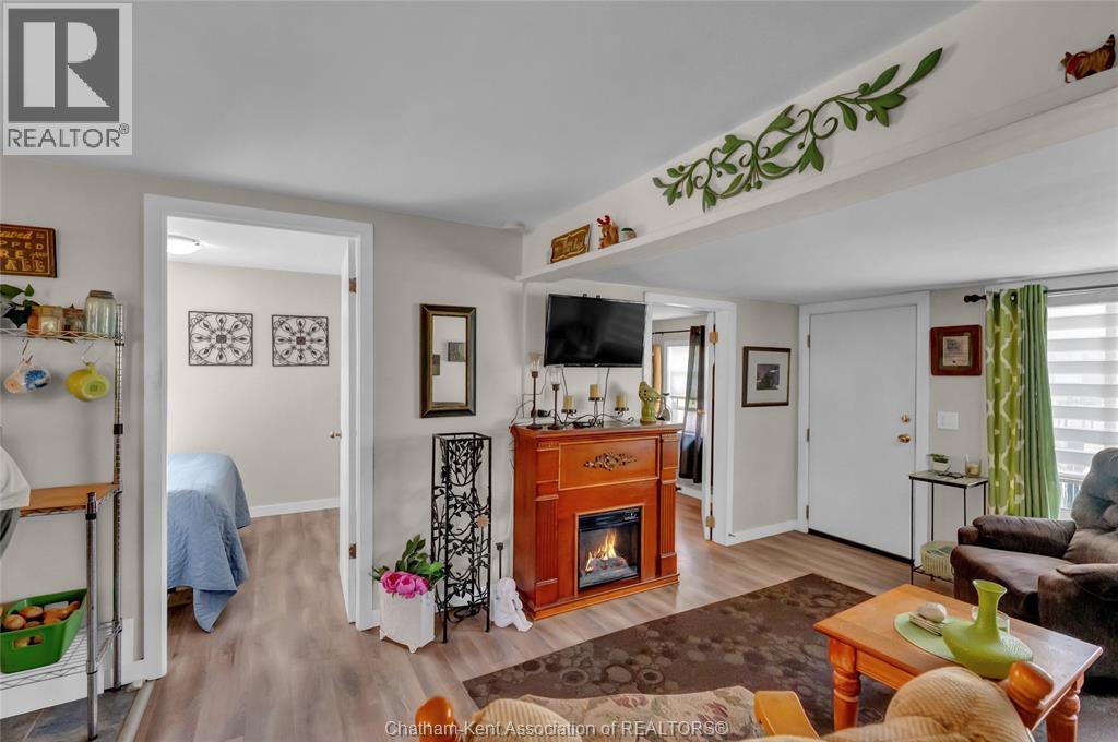 9 Park Lane Property Photo 4