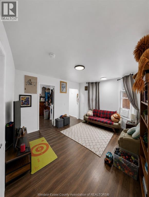 253 Curry Avenue Property Photo 10