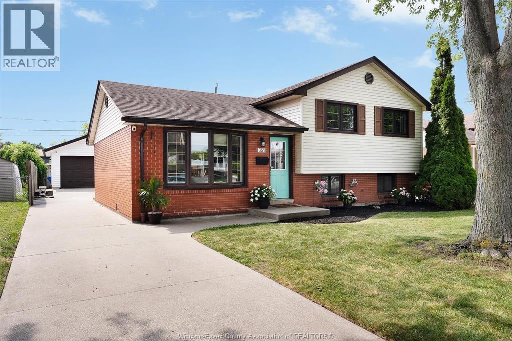 351 CARLING CRESCENT Property Photo 1
