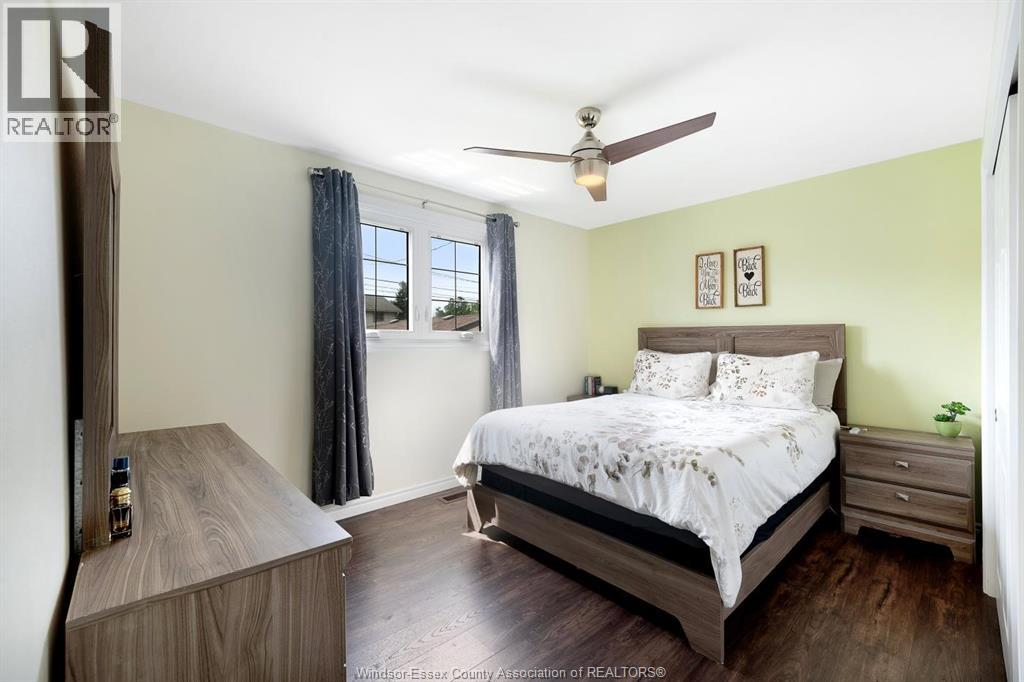 351 Carling Crescent Property Photo 8