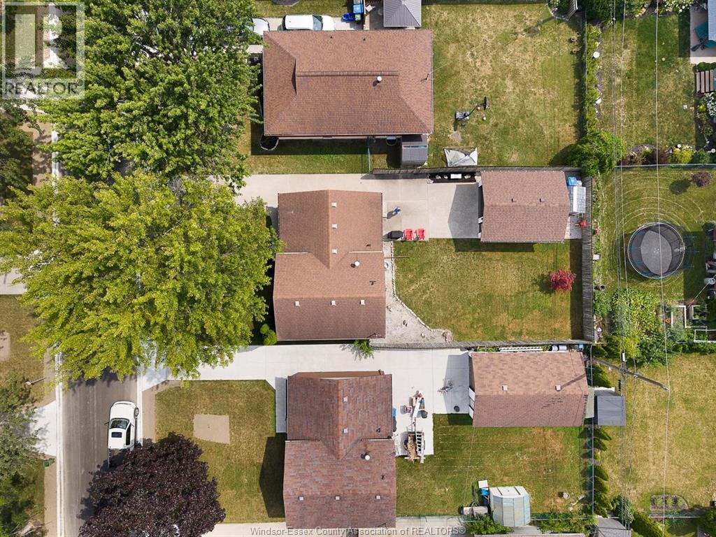 351 Carling Crescent Property Photo 19