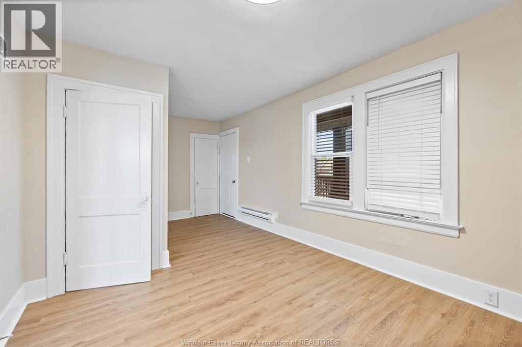 1358 Pierre Unit# Upper Property Photo 5