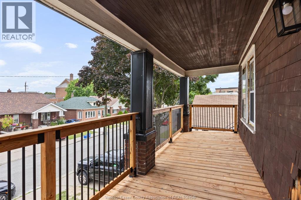 1358 Pierre Unit# Upper Property Photo 11