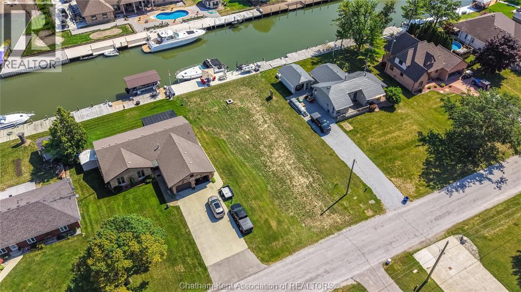 19030 Light Cove Avenue Property Photo 4
