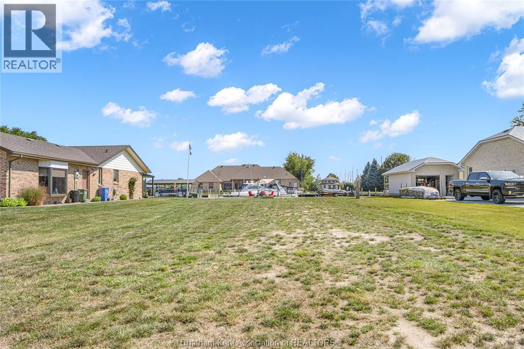 19030 Light Cove Avenue Property Photo 6