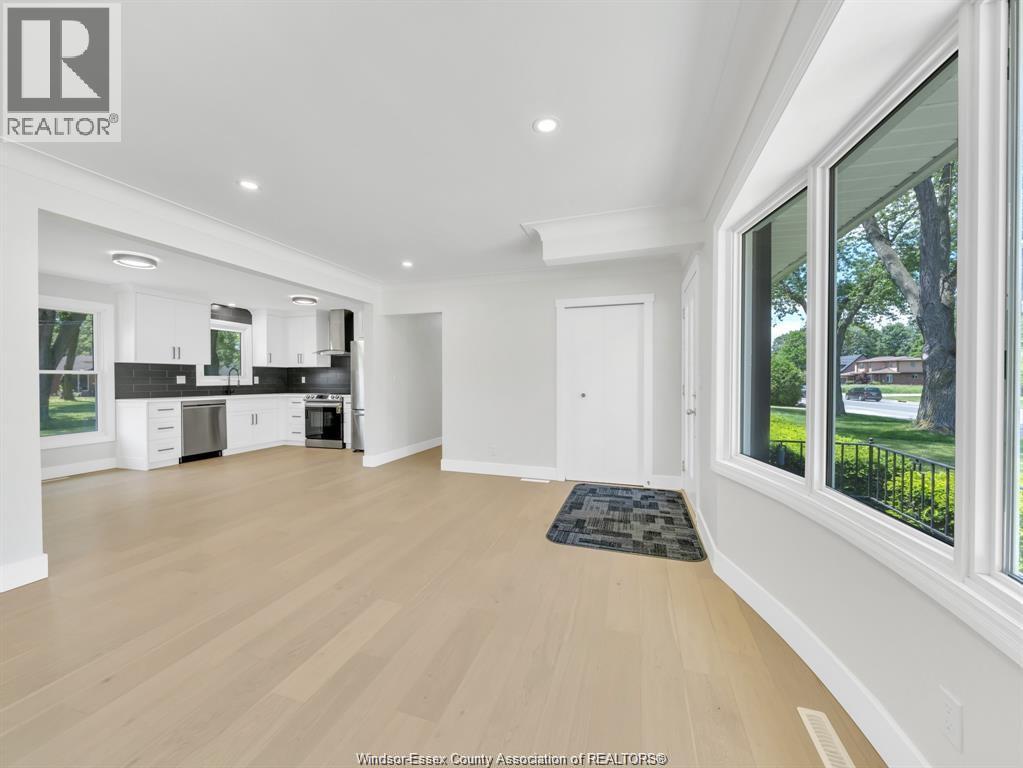 2445 Todd Lane#upper Unit Property Photo 3