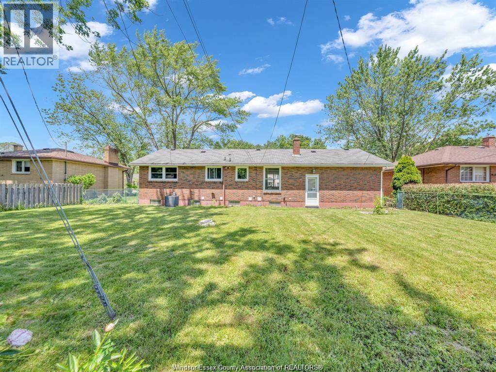 2445 Todd Lane#upper Unit Property Photo 12