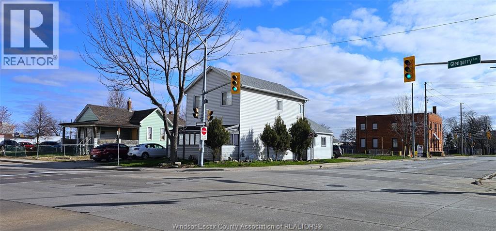 194 Glengarry Avenue Property Photo 1
