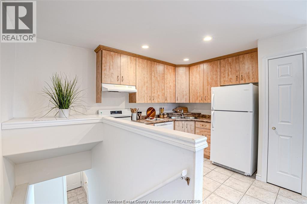 1708 Banwell Property Photo 6