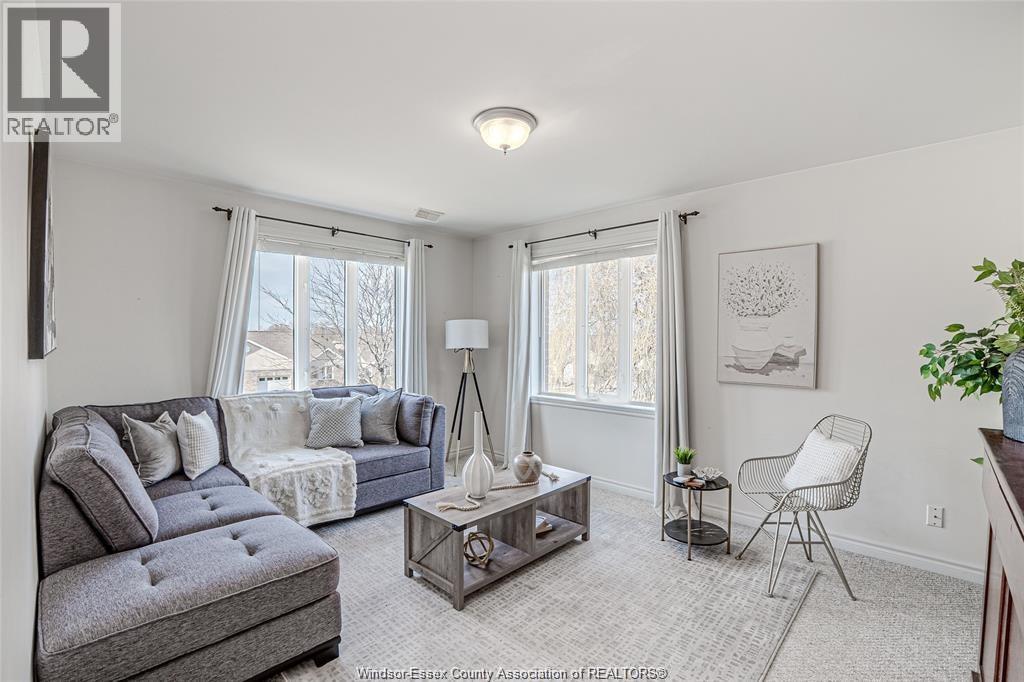 1708 Banwell Property Photo 8